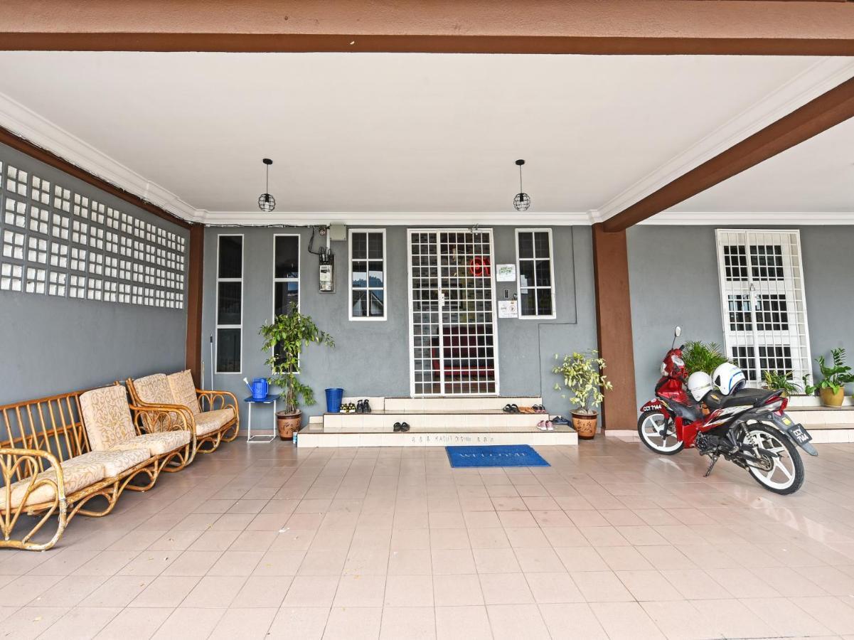 קואנטאן Oyo 90363 Nyamanya Inn מראה חיצוני תמונה